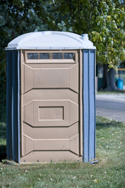 Best Construction site porta potty rental  in Highland, IN